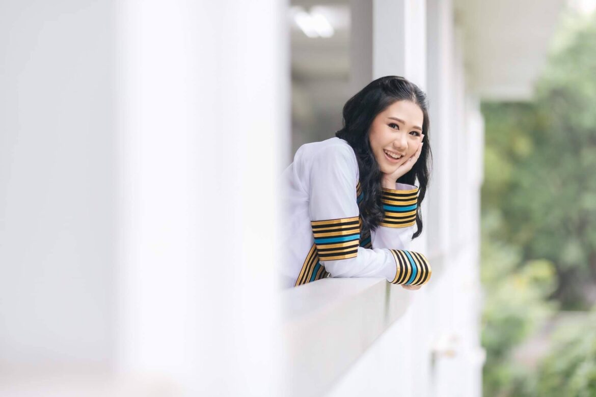 แต่งหน้าทำผม รับปริญญา นอกรอบ